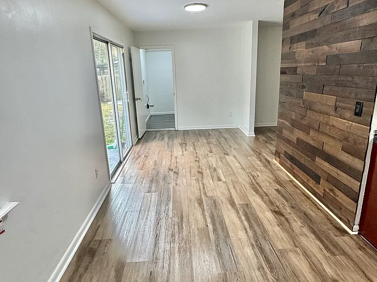 2045 Derringer Rd — Photo 6