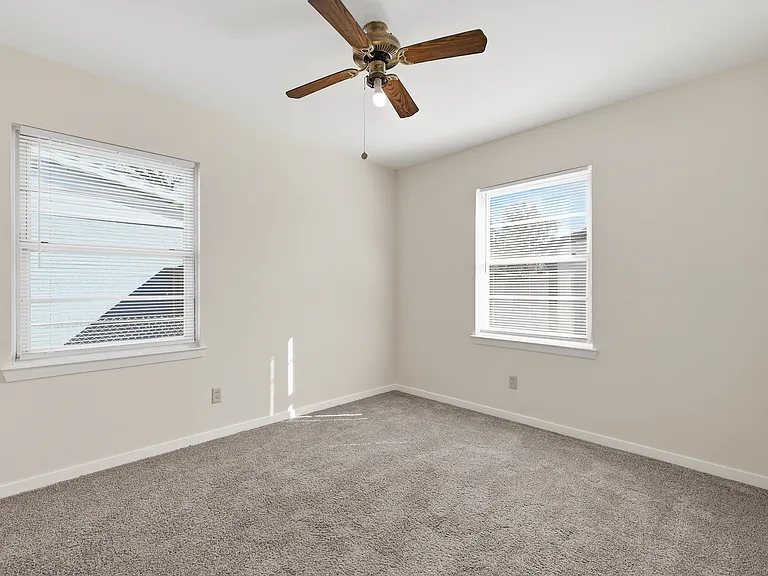 10830 Cotillion Dr — Photo 16