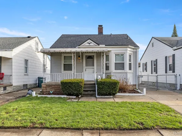 2106 Cicotte Ave, Lincoln Park, MI 48146