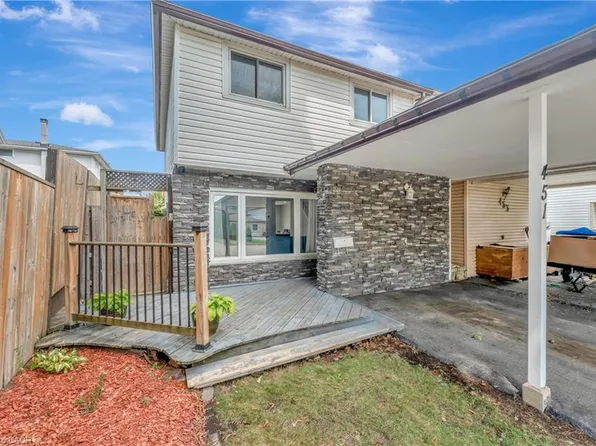 451 Pinetree Cres, Cambridge, ON N3H 4X4