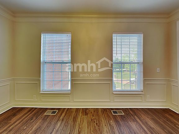4th image of 1009 Hickory Bark Ct