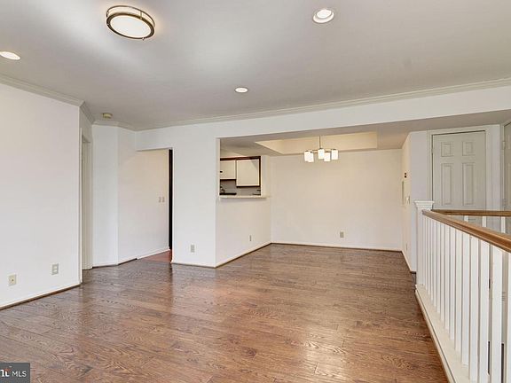 5th image of 5812 Inman Park Cir APT 110