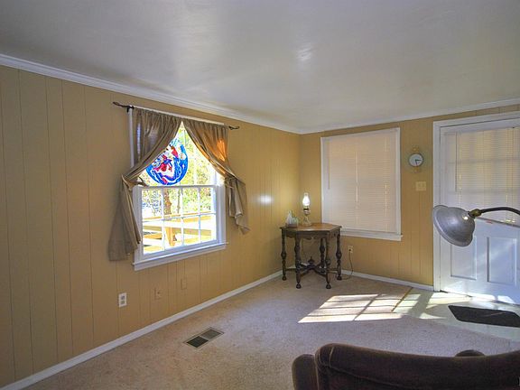 4th image of 6110 Igloe Dr
