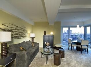 1 Park Ln UNIT 820, Boston, MA 02210