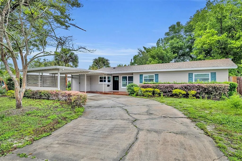 3 bed, 2.0 bath, 1438 sqft, $3,400 — Photo 2