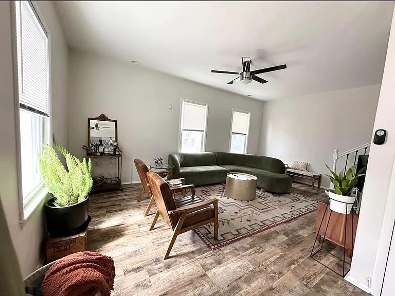 3525 Siam Ave — Photo 25