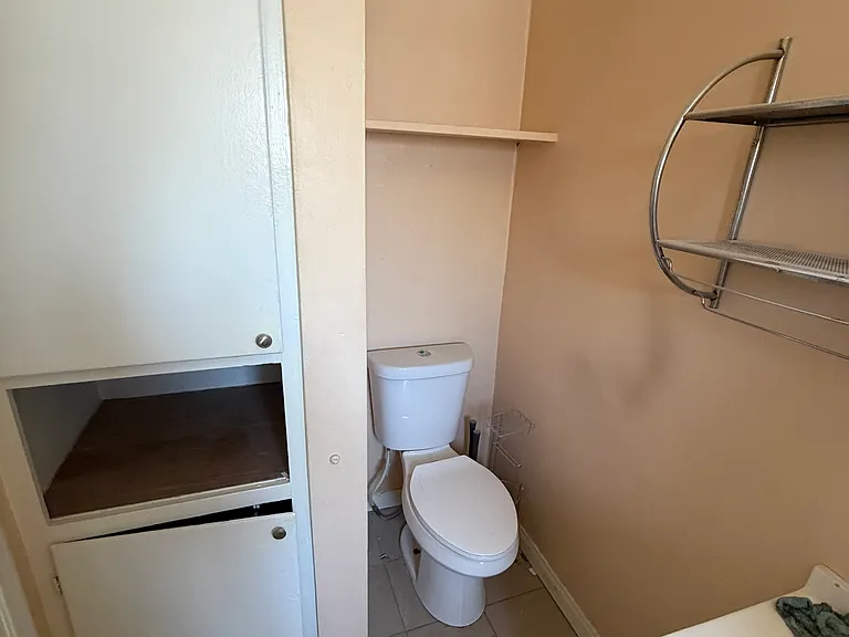 2410 N Eastern Ave #1/2 — Photo 6