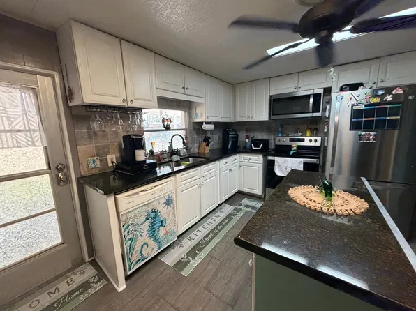 76 Jose Gaspar Dr, North Fort Myers, FL 33917