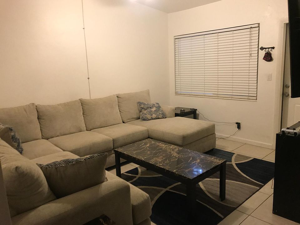 1st image of 1585 NE 125th St APT 6