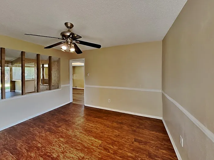 7409 Whitewood Dr — Photo 6