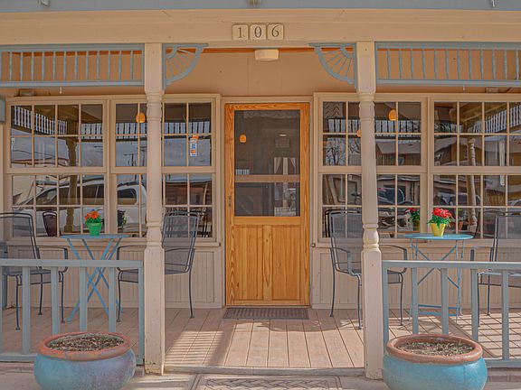 5th image of 106 E Francisco St