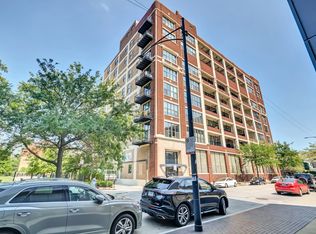 320 E 21st St UNIT 204, Chicago, IL 60616