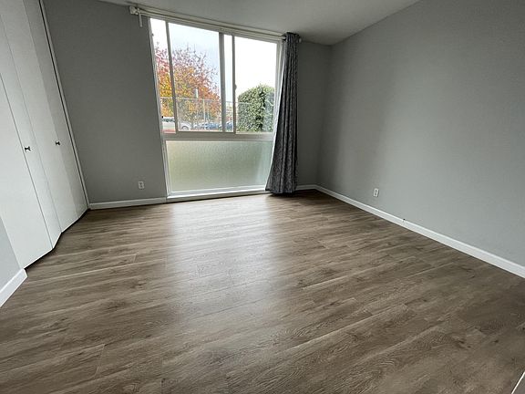 4th image of 181 Del Medio Ave APT 110