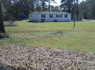 305 Hendersonville St, Hamlet, NC 28345
