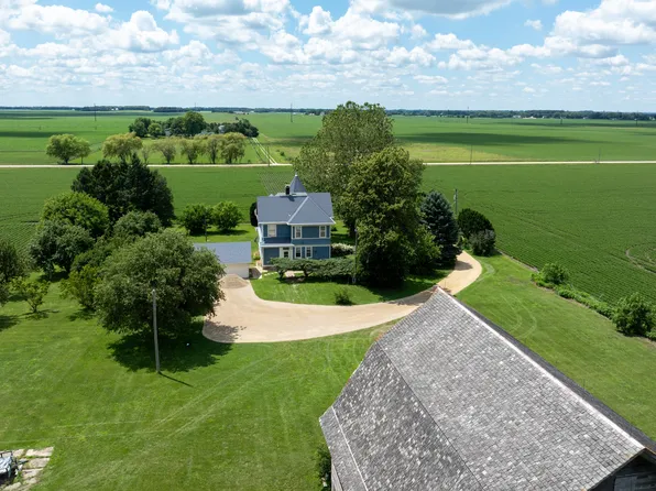 972 Hamilton Rd, Rock Falls, IL 61071