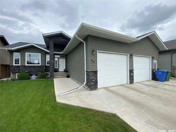 54 Madge WAY, Yorkton, SK S3N 3J8