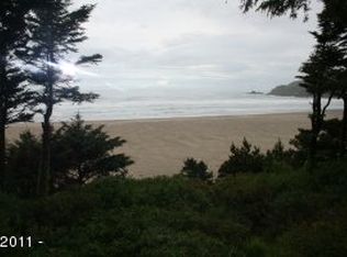 11 NW 42nd St, Newport, OR 97365