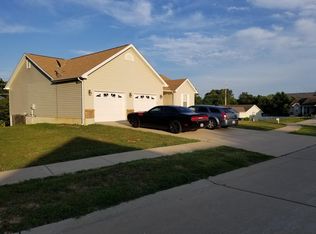 1009 Patricia Ann Dr, Wentzville, MO 63385