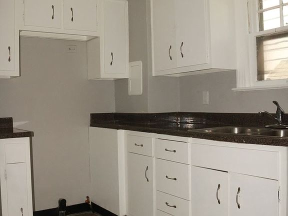 5th image of 16301 Walden Ave