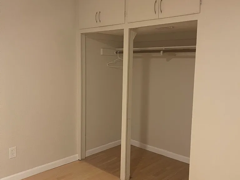 512 S Margo Dr — Photo 11