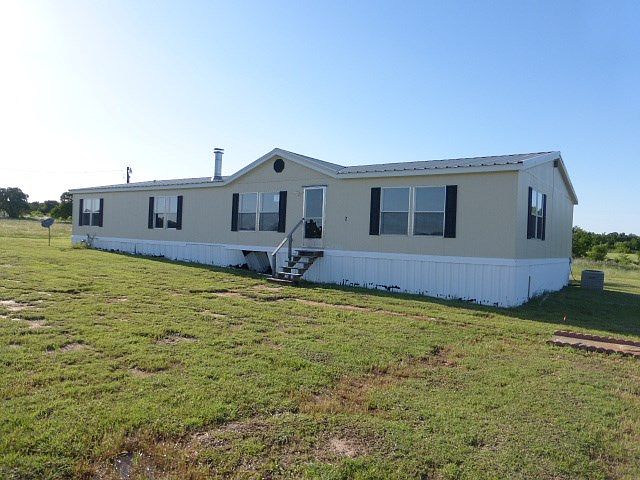 1st image of 200 Deer Valley Ln