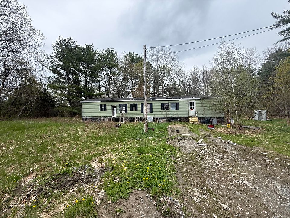 2nd image of 208 Lancaster Brook Road