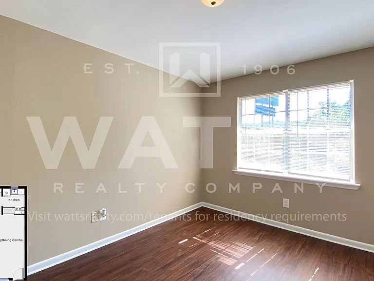 ROEBUCK VILLA APARTMENTS — Photo 18
