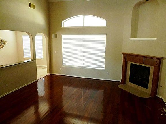 The corner fireplace allows for flexible furniture arranging.