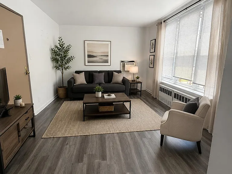 100 Irving Pl #2C — Photo 3