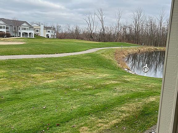 5th image of 389 Troon Ct