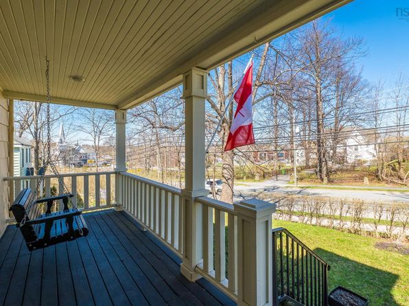 542 King St, Windsor, NS B0N 2T0