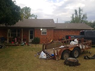 166 County Road 1430, Cement, OK 73017