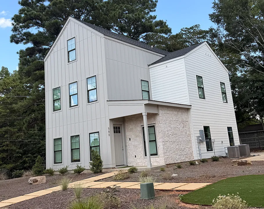 580 Pride Ave