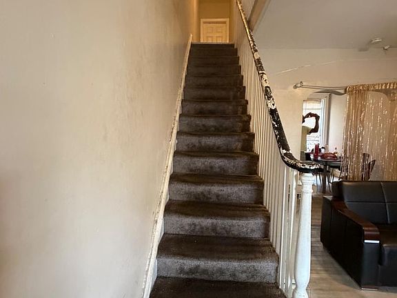 4th image of 862 Granite St