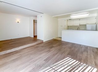 5751 Camellia Ave., North Hollywood, CA 91601
