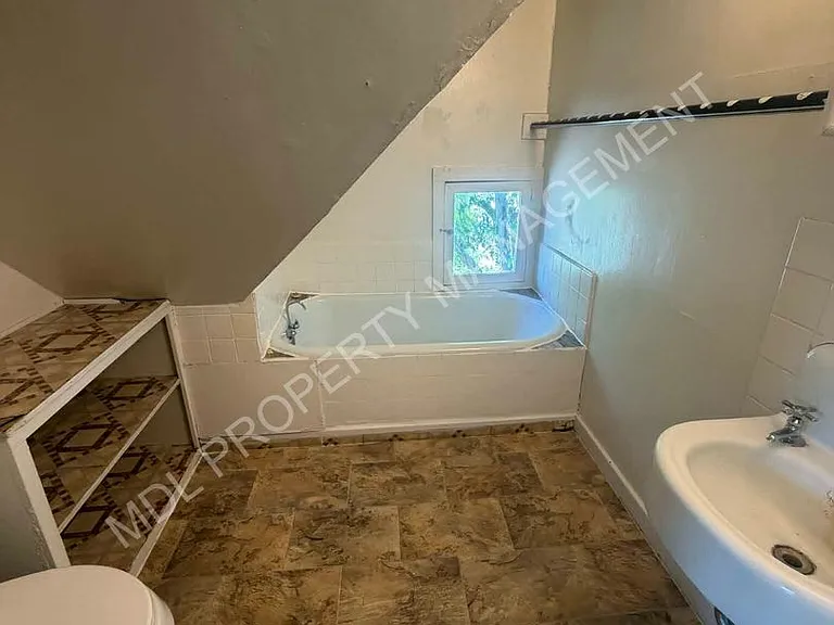 727 N Hamilton Street — Photo 6