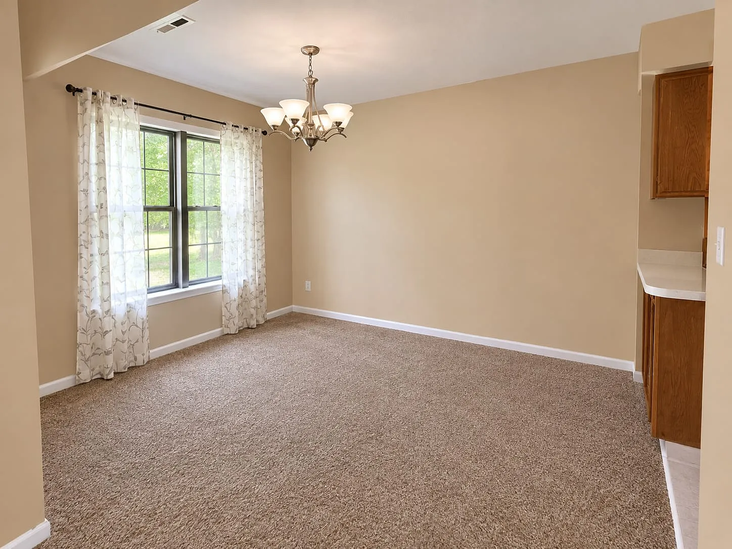 2 bed, 1100 sqft, $2,450 — Photo 1