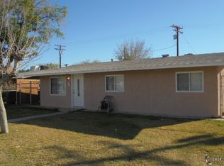 320 N El Cerrito Dr, Brawley, CA 92227