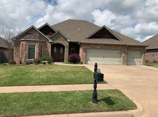 1215 E 135th Pl, Glenpool, OK 74033