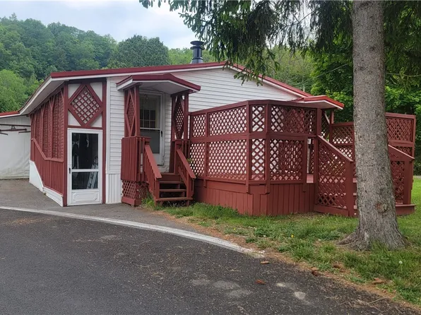 6120 Rock Cut Rd, Jamesville, NY 13078