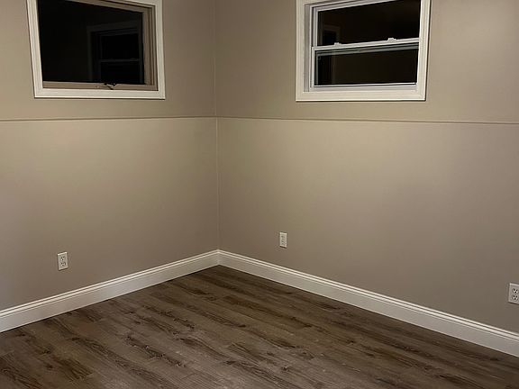 5th image of 38 Clyde St