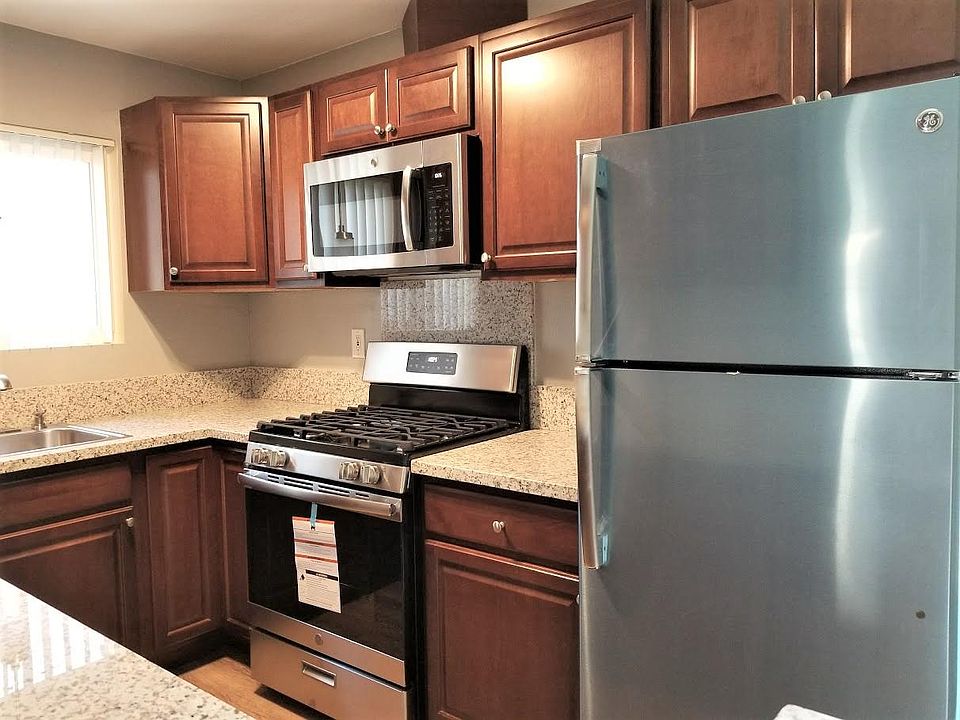 1st image of 1152 Oliver Ave APT 1