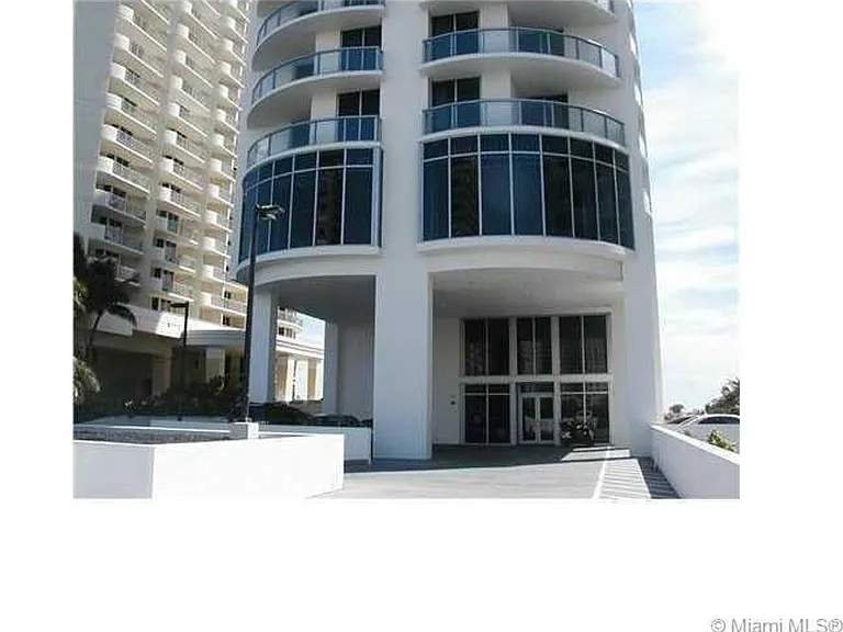 17315 Collins Ave #1003 — Photo 23