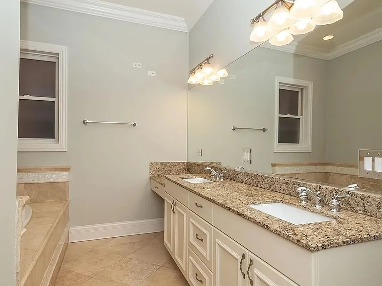 3917 N Western Ave #3S — Photo 13