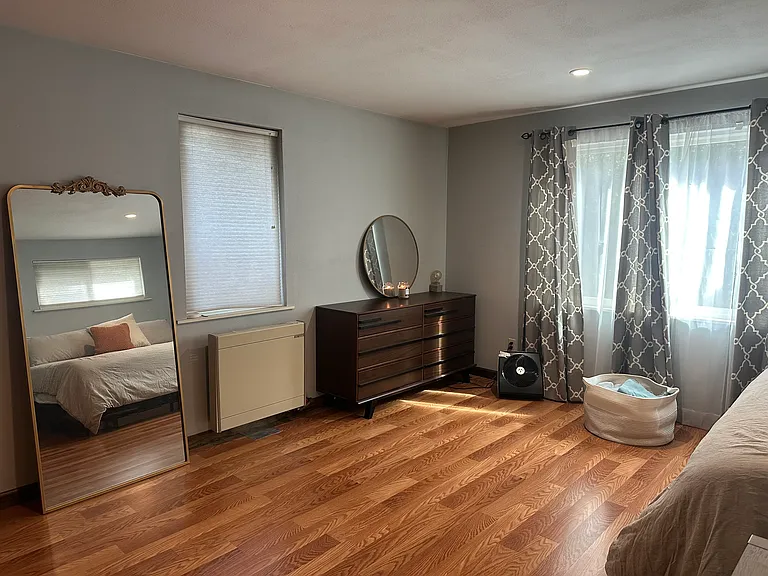 1333 Van Buren St — Photo 6