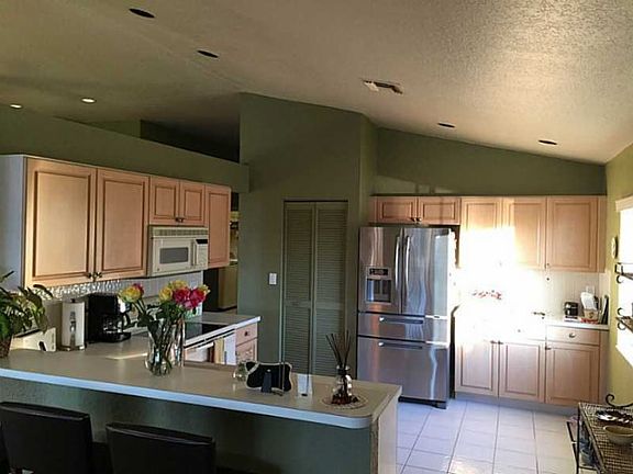 4th image of 489 NW 46th Ave