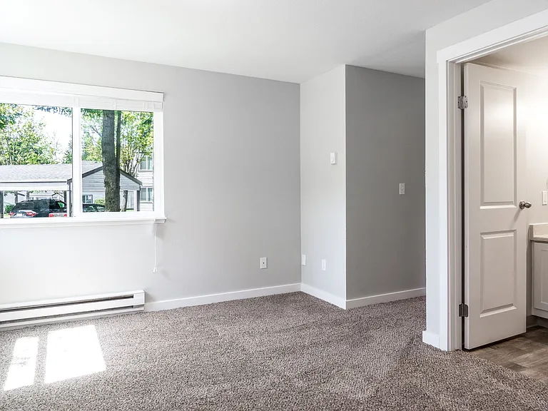 Novela Apartment Homes Bedroom and Bathroom Entryway