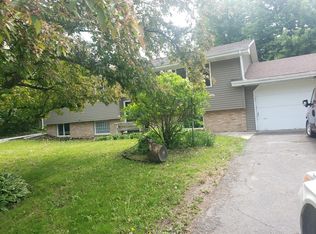 2551 17th Ter NW, New Brighton, MN 55112