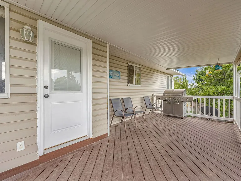 567 N Allanwood Pl — Photo 32