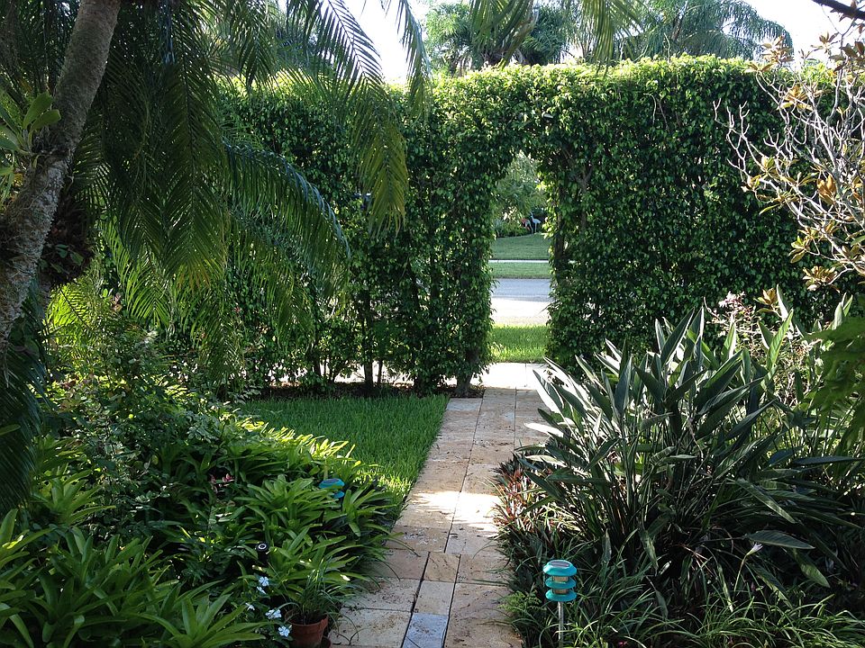 2nd image of 5700 SW 47th St